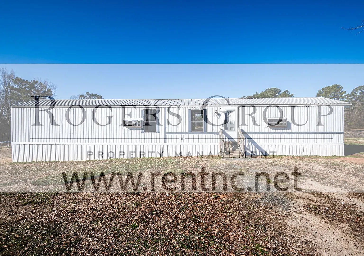 3 bed, 2.0 bath, $895 — Photo 1