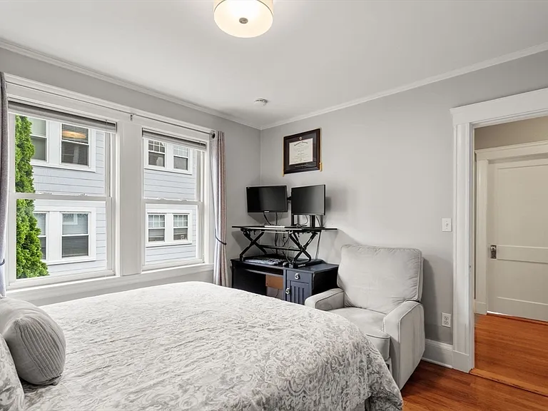 1504 Centre St #1 — Photo 6
