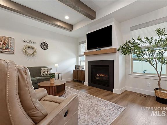 5th image of 7082 S Ferndale Way