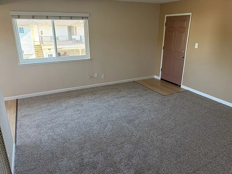 1616 Queen Charlotte Dr — Photo 6