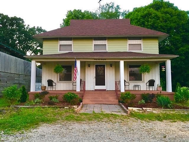 1st image of 2521 Hillside Dr NW