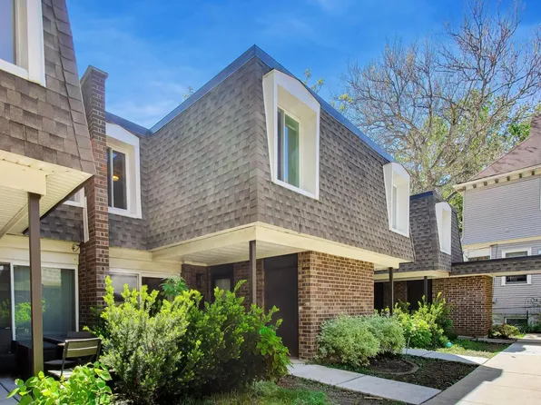 1623 W Belle Plaine Ave, Chicago, IL 60613