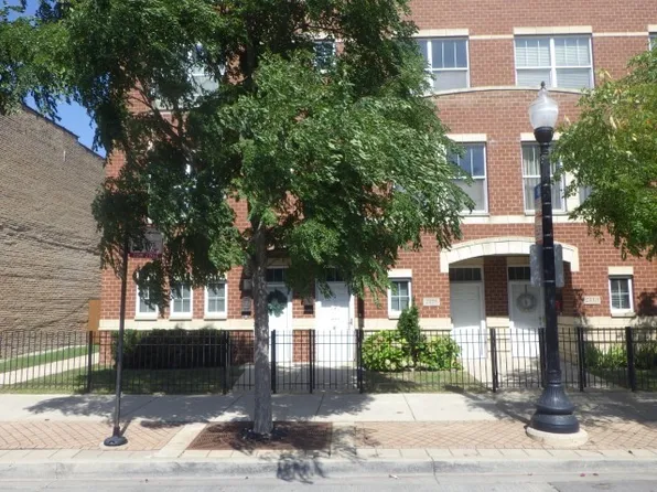 2306 E 71st St #B, Chicago, IL 60649