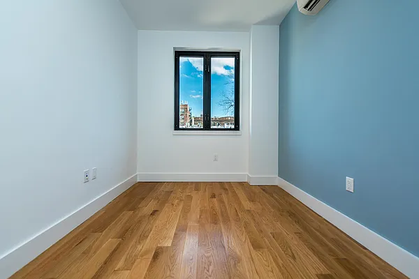 Rented by Nooklyn NYC LLC | media 29