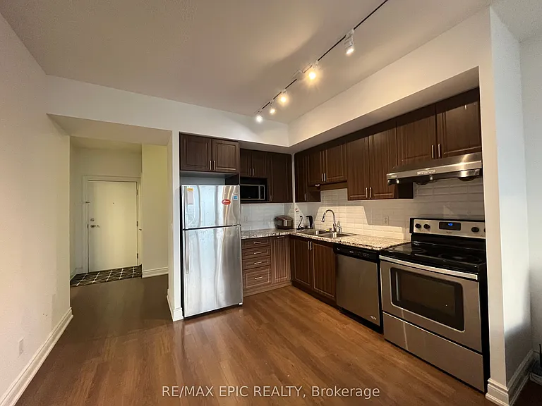 99 S Town Centre Blvd #1012 — Photo 5
