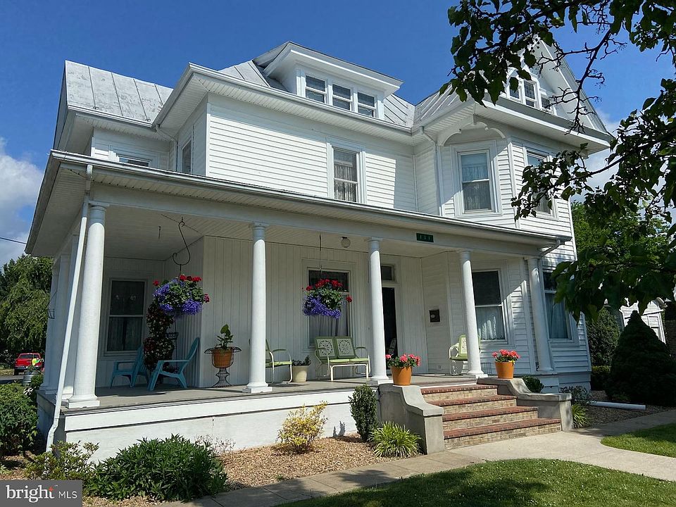 111 N Elm St, Moorefield, WV 26836 Zillow
