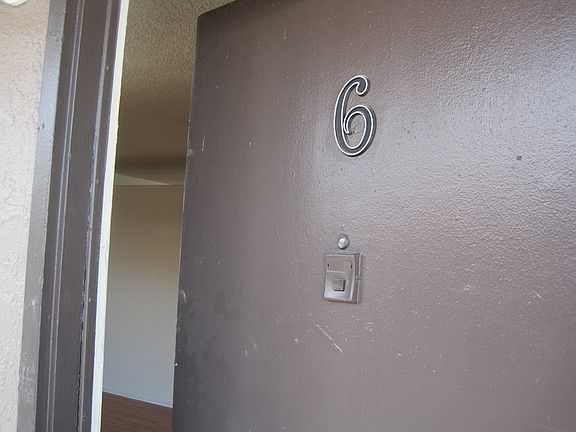 5th image of 221 W New York Ave APT 2