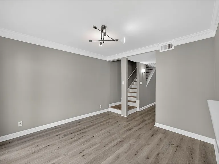 2109 Lander Ln #79 — Photo 11