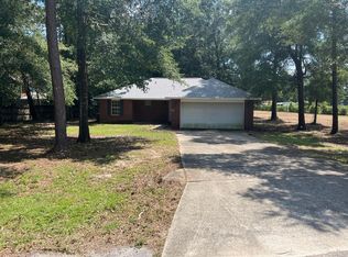 5700 White Oak Ln, Milton, FL 32570