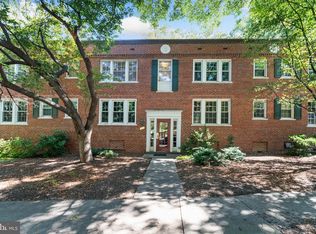1909 N Rhodes St APT 27, Arlington, VA 22201