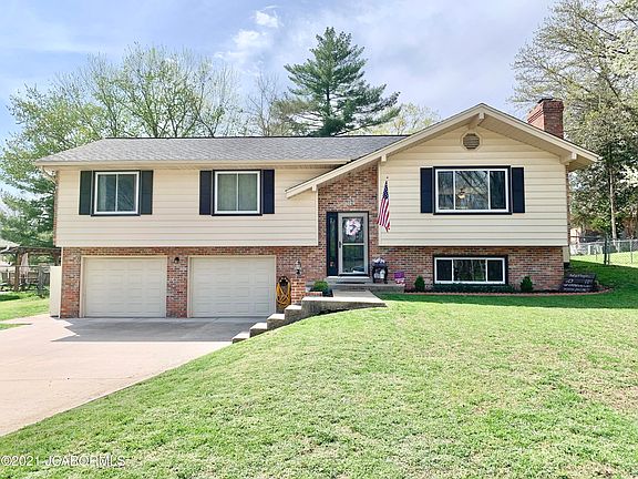 4th image of 709 Leonard Dr
