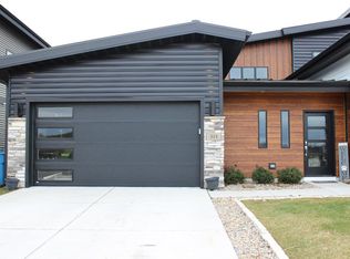 315 Nomo Pl, Crown Point, IN