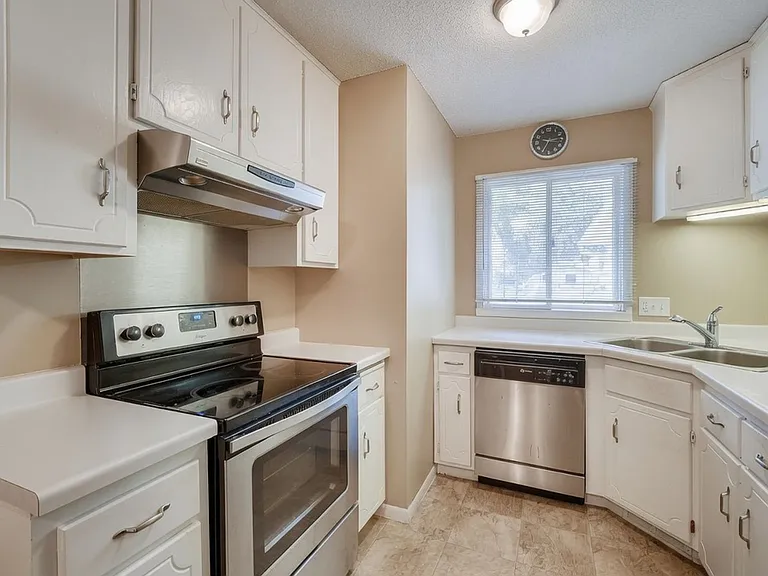 11345 Ibis St NW — Photo 3