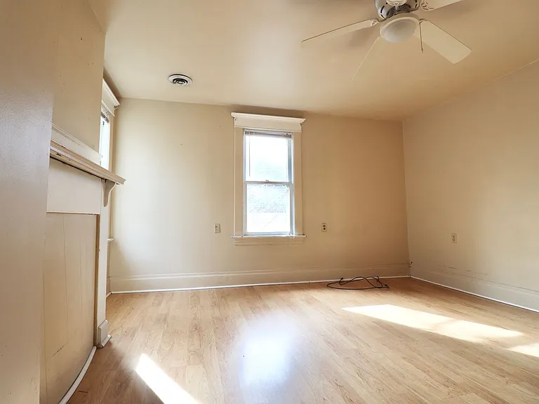 512 Pearl Ave — Photo 8