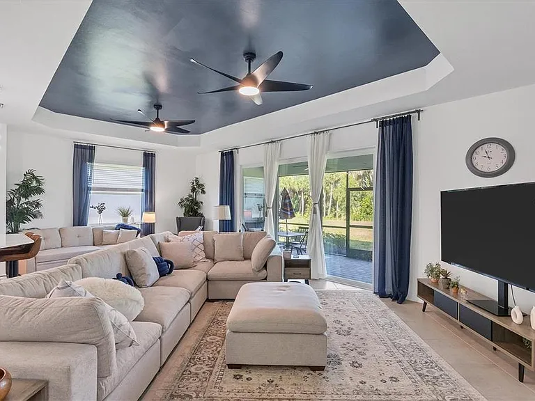 17455 Jadestone Ct — Photo 5