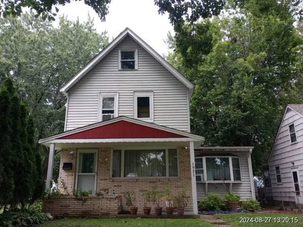 1921 4th St E, Saint Paul, MN 55119