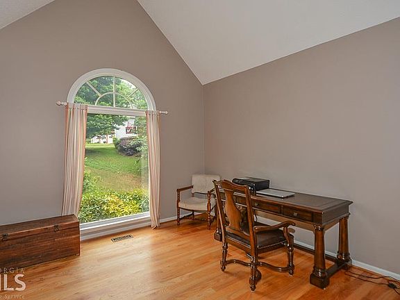 4th image of 252 Old Tassel Ct