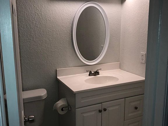 5th image of 10241 NW 35th St APT C