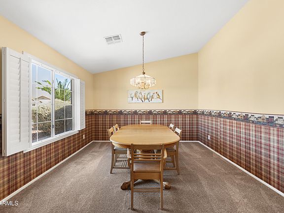 4th image of 3663 E CAMDEN Avenue