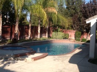 11000 Jadestone Dr, Bakersfield, CA 93311