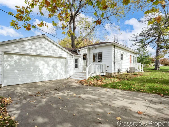 4855 146th Ave, Holland, MI 49423