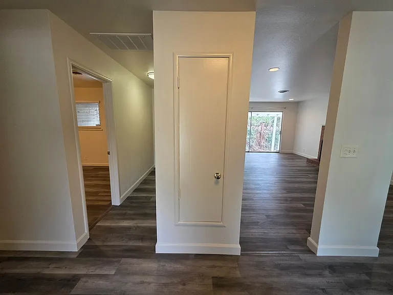 Bowen/Phelps Duplex — Photo 6