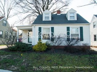 1384 Avondale Rd, South Euclid, OH 44121