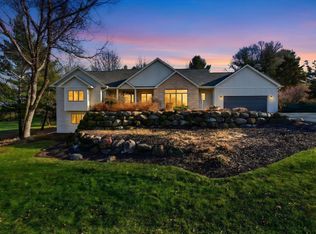 8328 N Cemetery Rd, Evansville, WI 53536