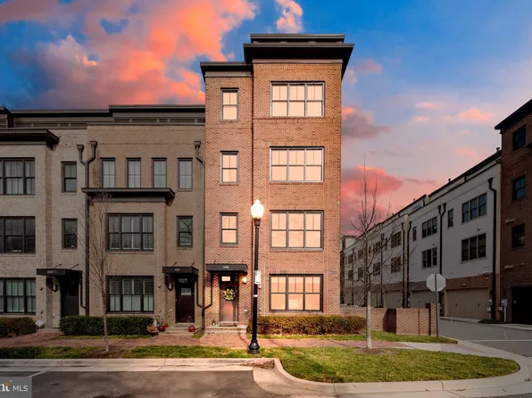 1305 Wilkes St, Alexandria, VA 22314