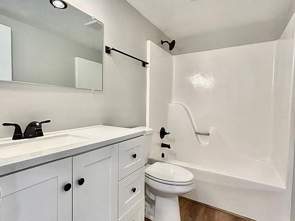 5th image of 310 Watauga Dr APT 16