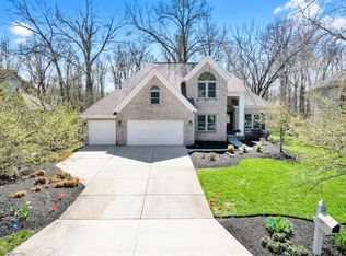 371 Vinwood Ln, Powell, OH 43065