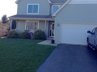 261 Tanager Dr, Woodstock, IL 60098