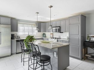 29 Country Club Ln #C, Milford, MA 01757