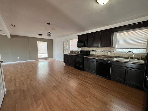 extra large kitchen