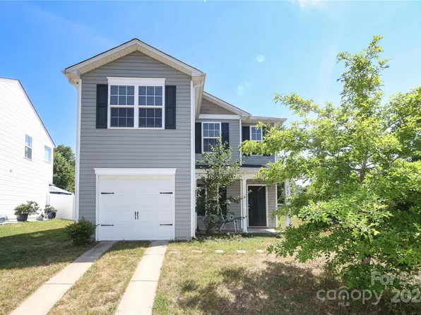 5733 Abenaki Dr, Charlotte, NC 28214
