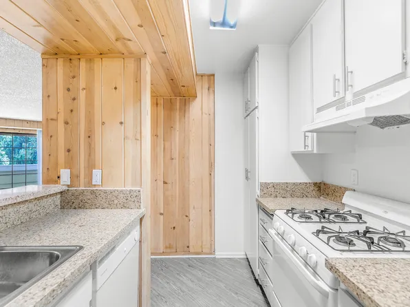 6929 Kester Ave APT 105, Van Nuys, CA 91405