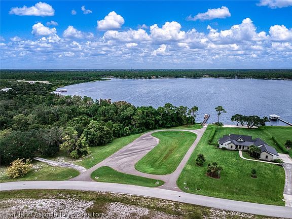 3rd image of 1010 Lake Reserve Rd