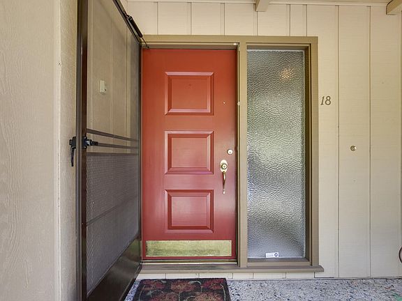 5th image of 171 E Hilton Dr