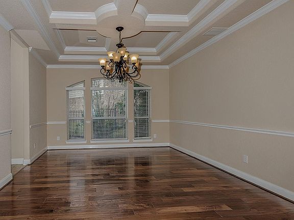 4th image of 7 Prism Point Pl