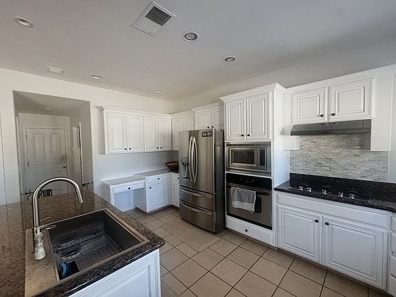 5th image of 10856 N Bunkerhill Dr