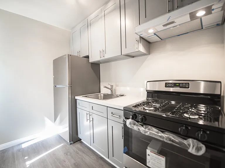450 Live Oak — Photo 20