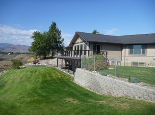 32 Valley View Dr, Omak, WA 98841