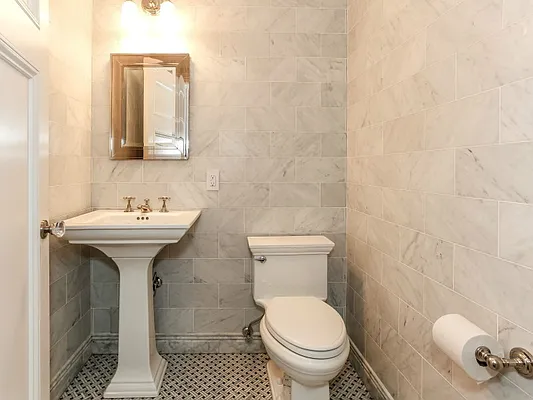 Sold by Sotheby's International Realty | media 18