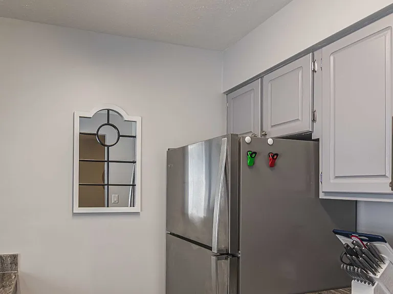 101 E Lockhaven Dr #C — Photo 7