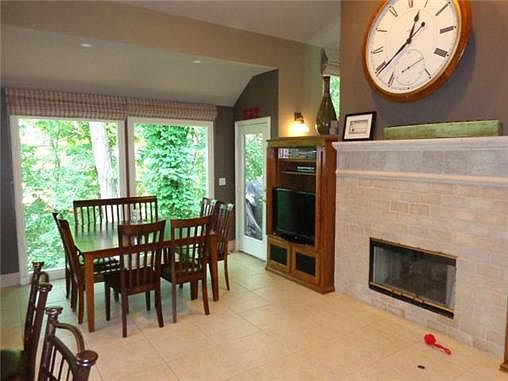 4th image of 6204 Northlake Dr