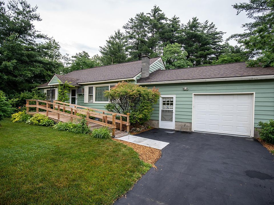 1st image of 16 Lupine Ln