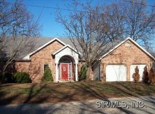 153 Hollyhock Ln, Edwardsville, IL 62025