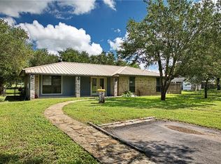 514 W Soyars Ave, Orange Grove, TX 78372