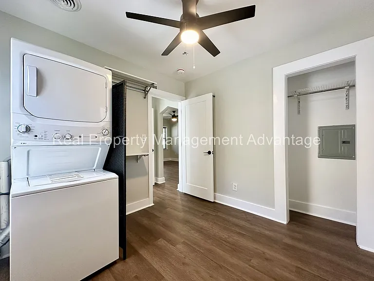 2128 Romeo St — Photo 13