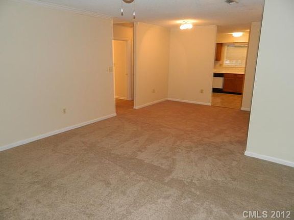 4th image of 406 Heritage Pkwy #406
